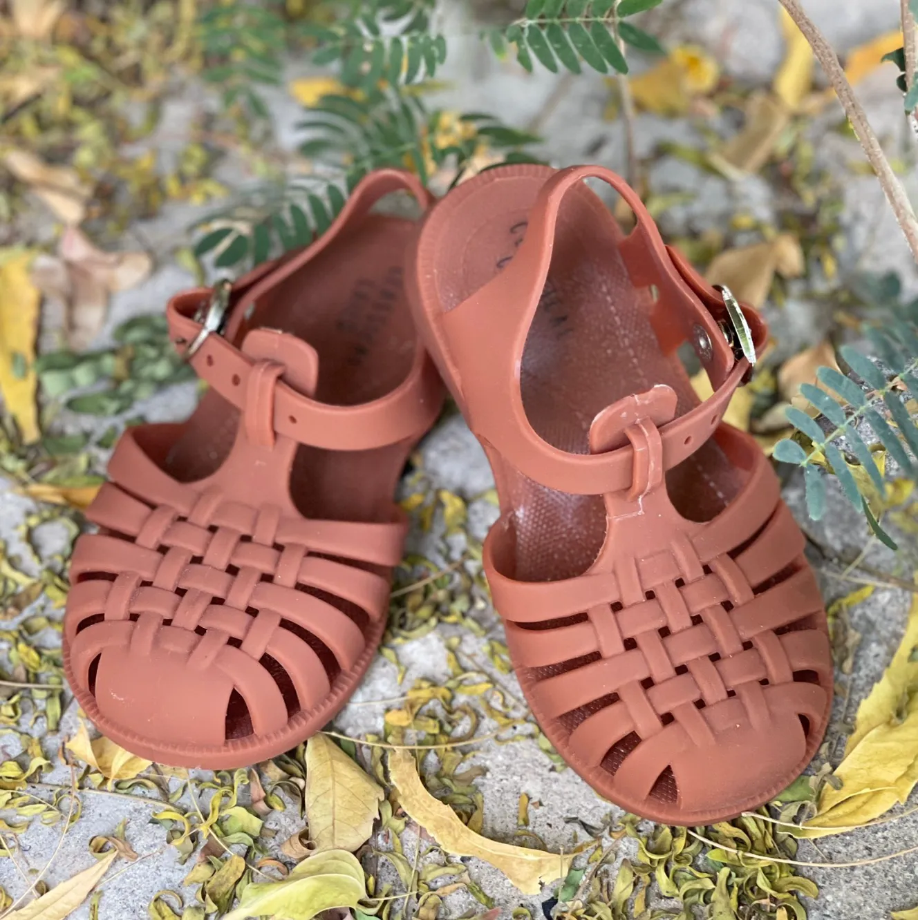 Classic Plastic-free Jelly Sandals | Rust Color