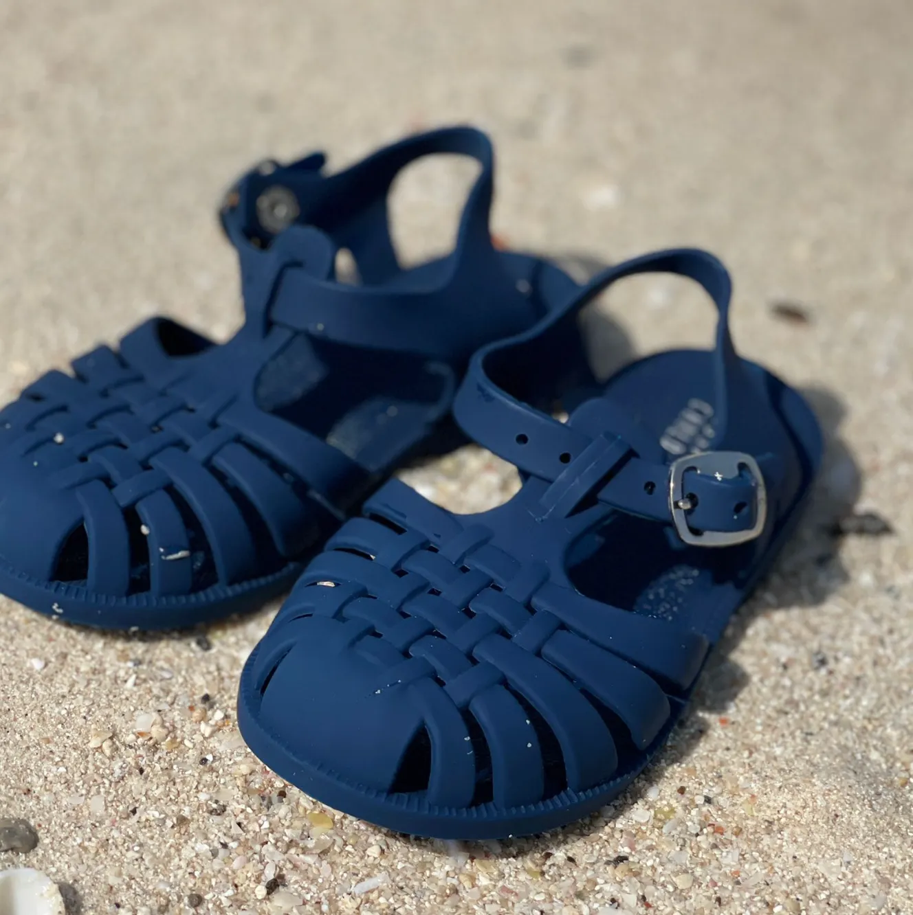 navy · classic plastic-free jelly sandals