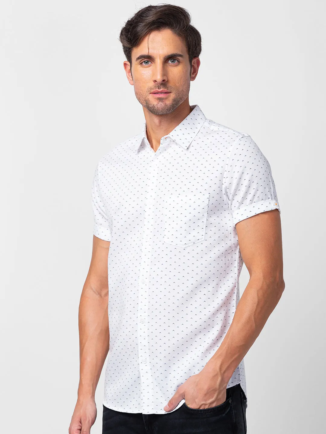 Spykar Men White Cotton Slim Fit Printed Shirt